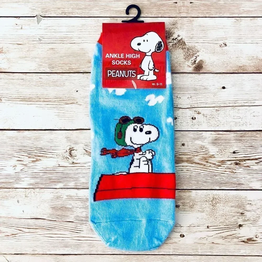 NWT Gorgeous 3 Pack Sz 9-11 Snoopy, scooby Doo, Duffy Duck Ankle High Socks